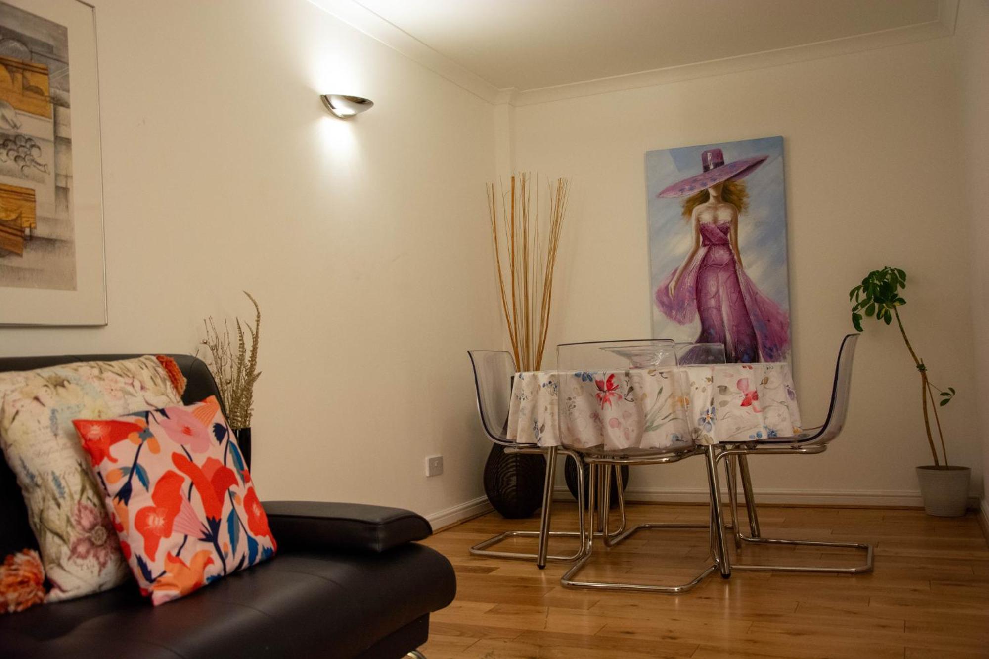 Meridian Canary Wharf Close To Excel And O2 * London