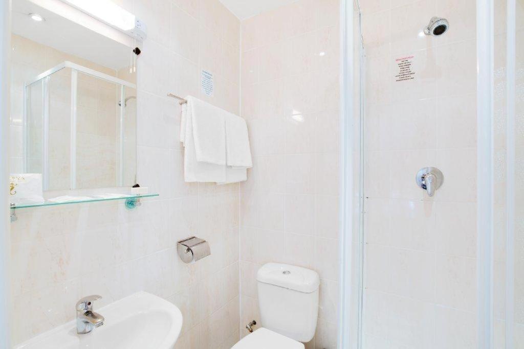 Queens Park Premier Hyde Park Hotel 4*