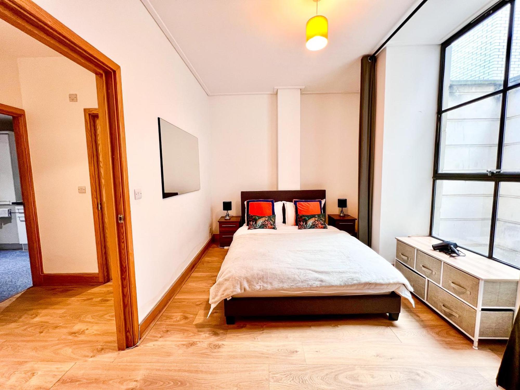 Excellent Entire Between St Pauls Cathedral And Covent Garden Leilighet London
