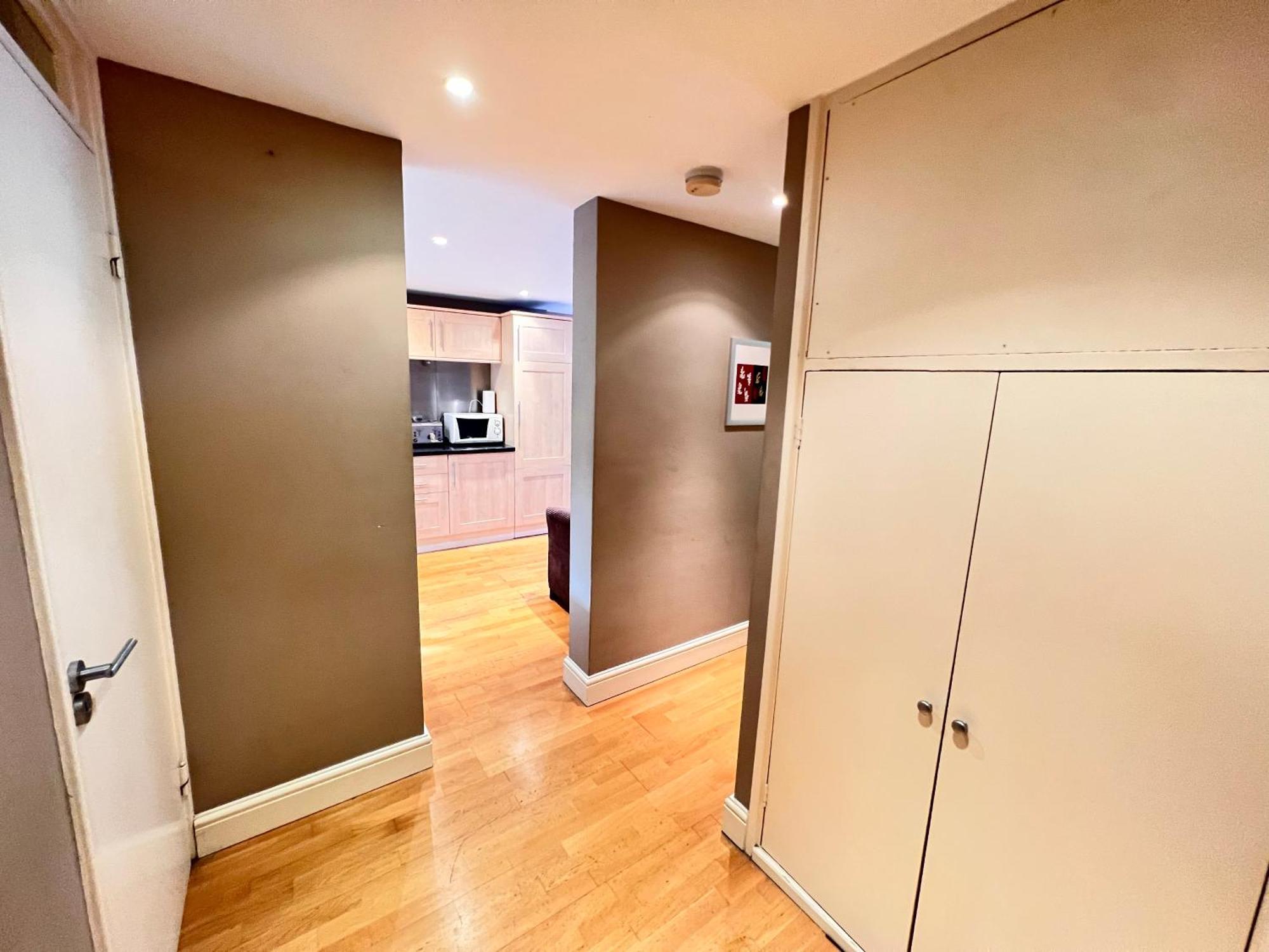 Happy River Thames View Entire Apartment London