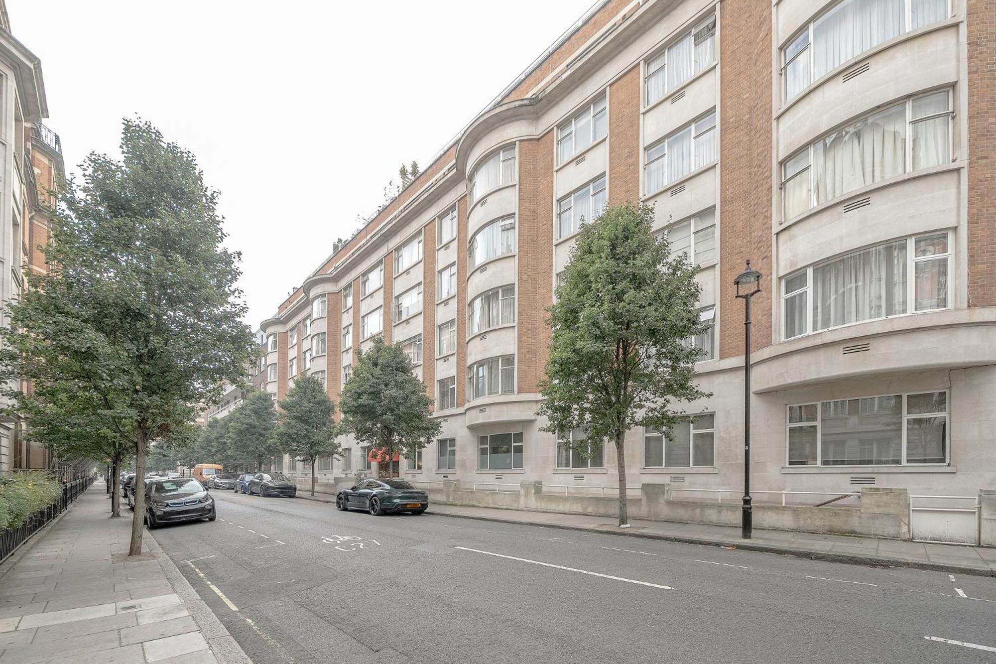 Luxurious Two-bedroom Haven In Marylebone *