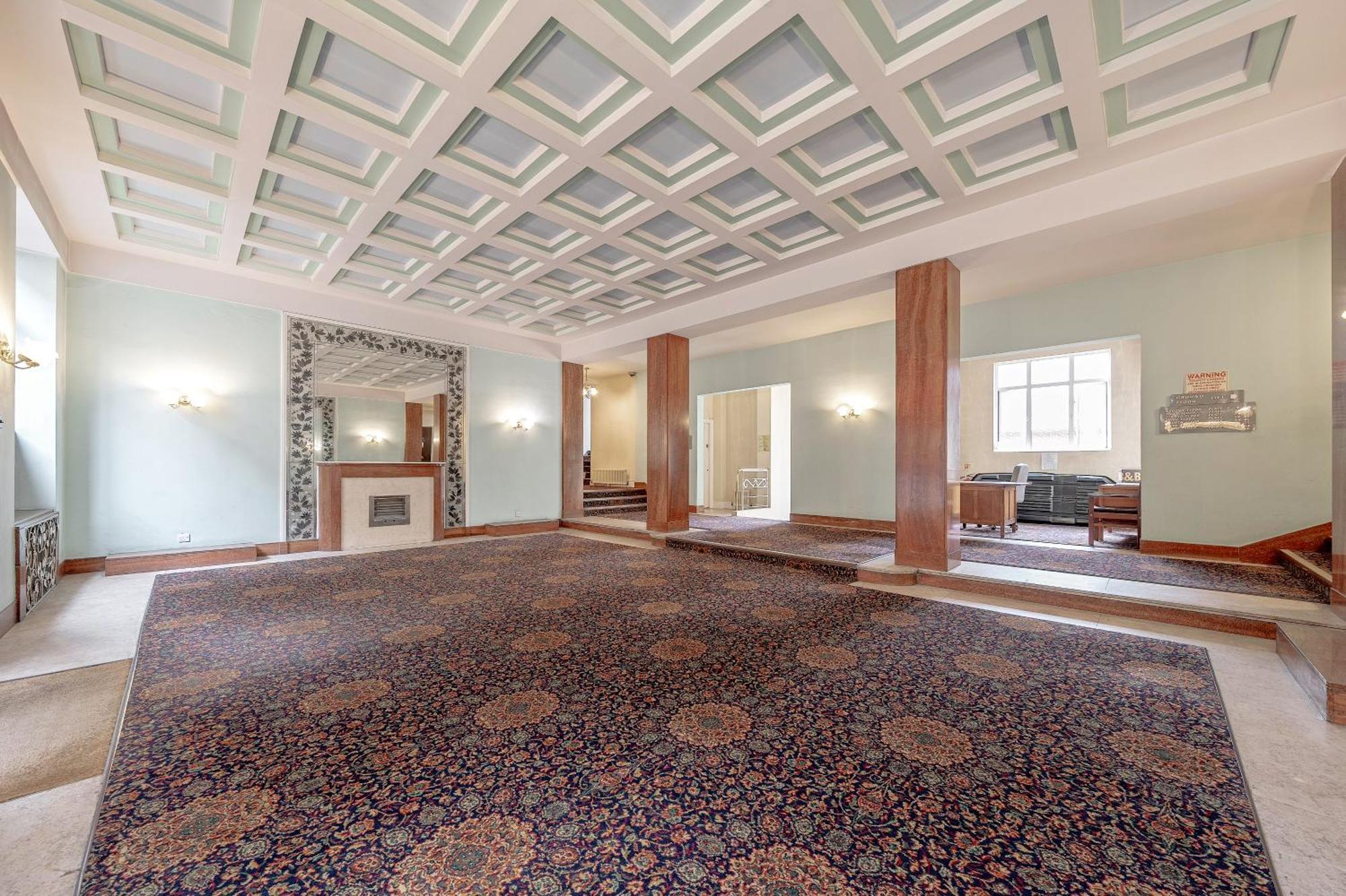 Luxurious Two-bedroom Haven In Marylebone *