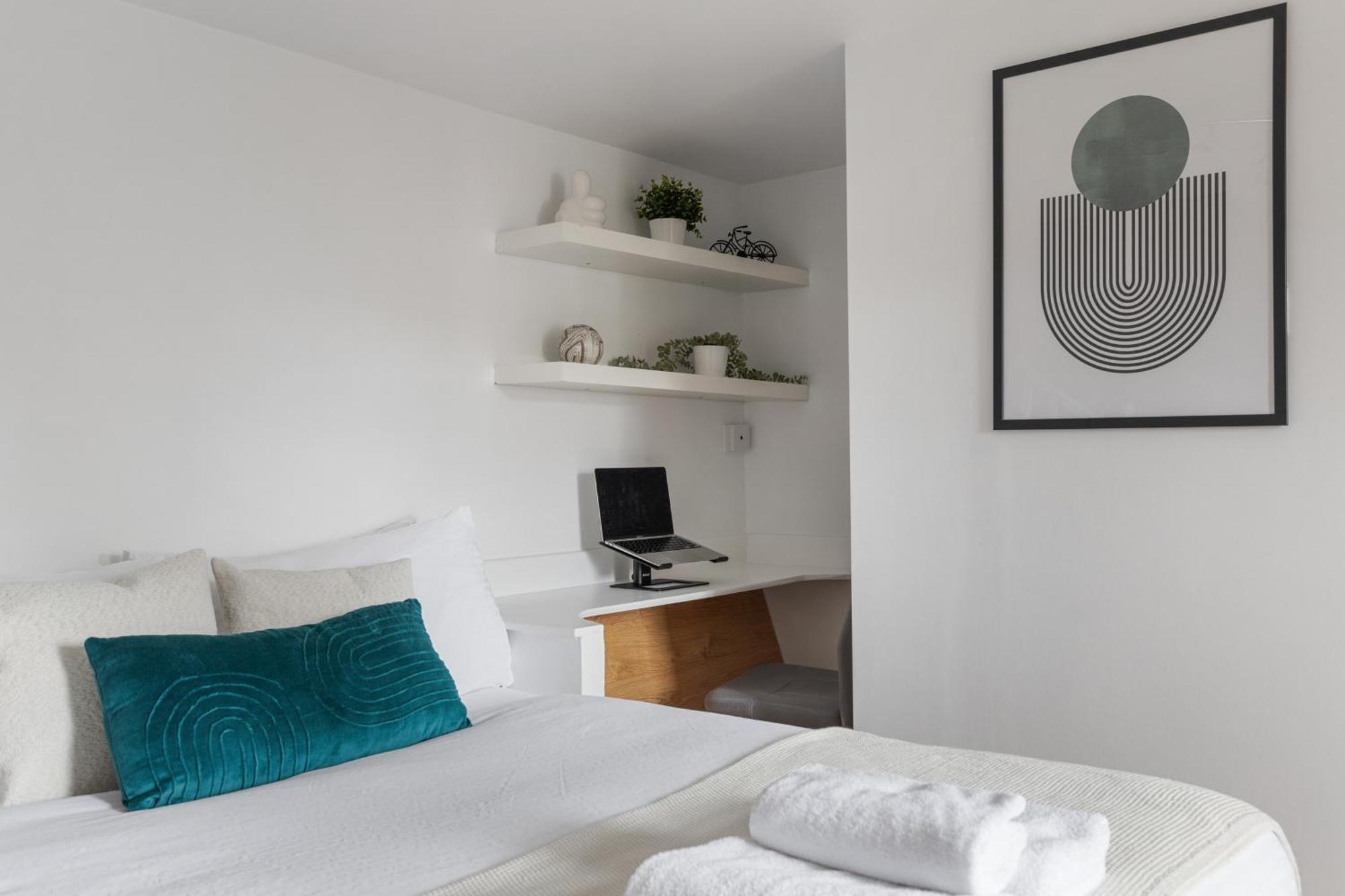 The Hampstead Hideaway - Free Parking - Close To Ldn London
