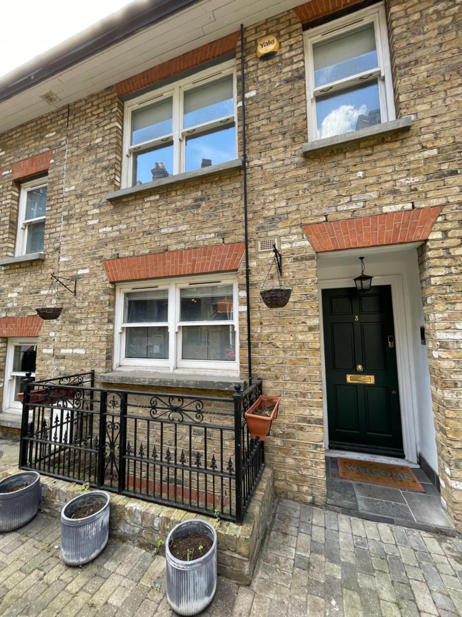 5 Bed House - Fancy - Sleep Up To 12 - Vakantiehuis Londen