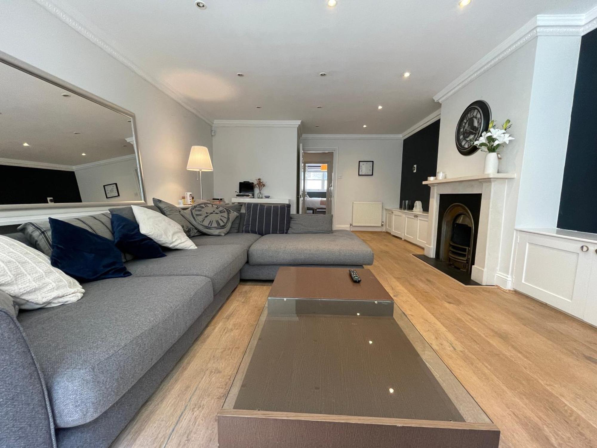 Vakantiehuis 5 Bed House - Fancy - Sleep Up To 12 -