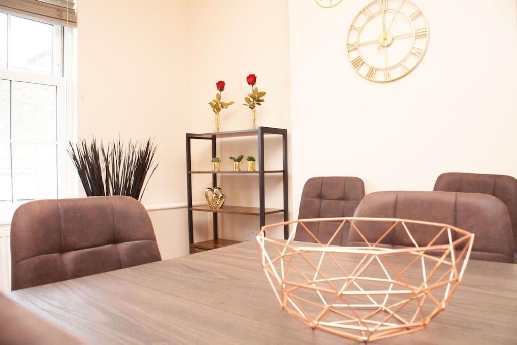 Spacy 3 Bedroom Woolwich