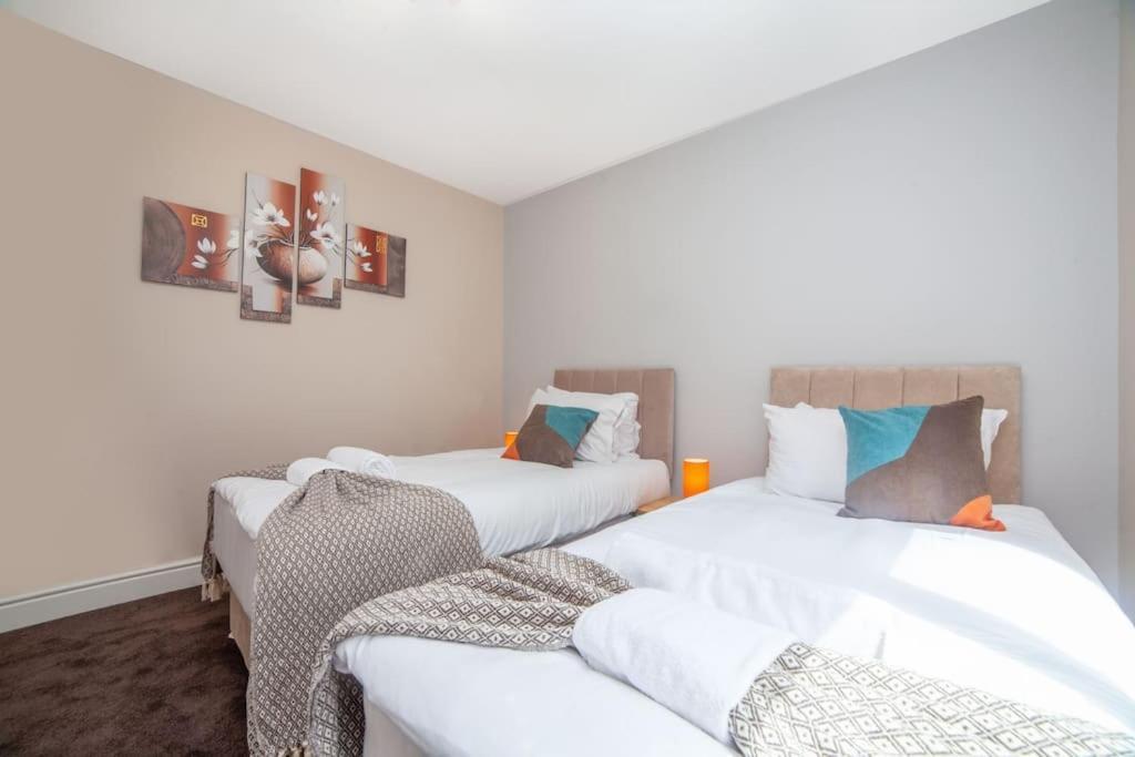 Spacy 3 Bedroom Woolwich * London