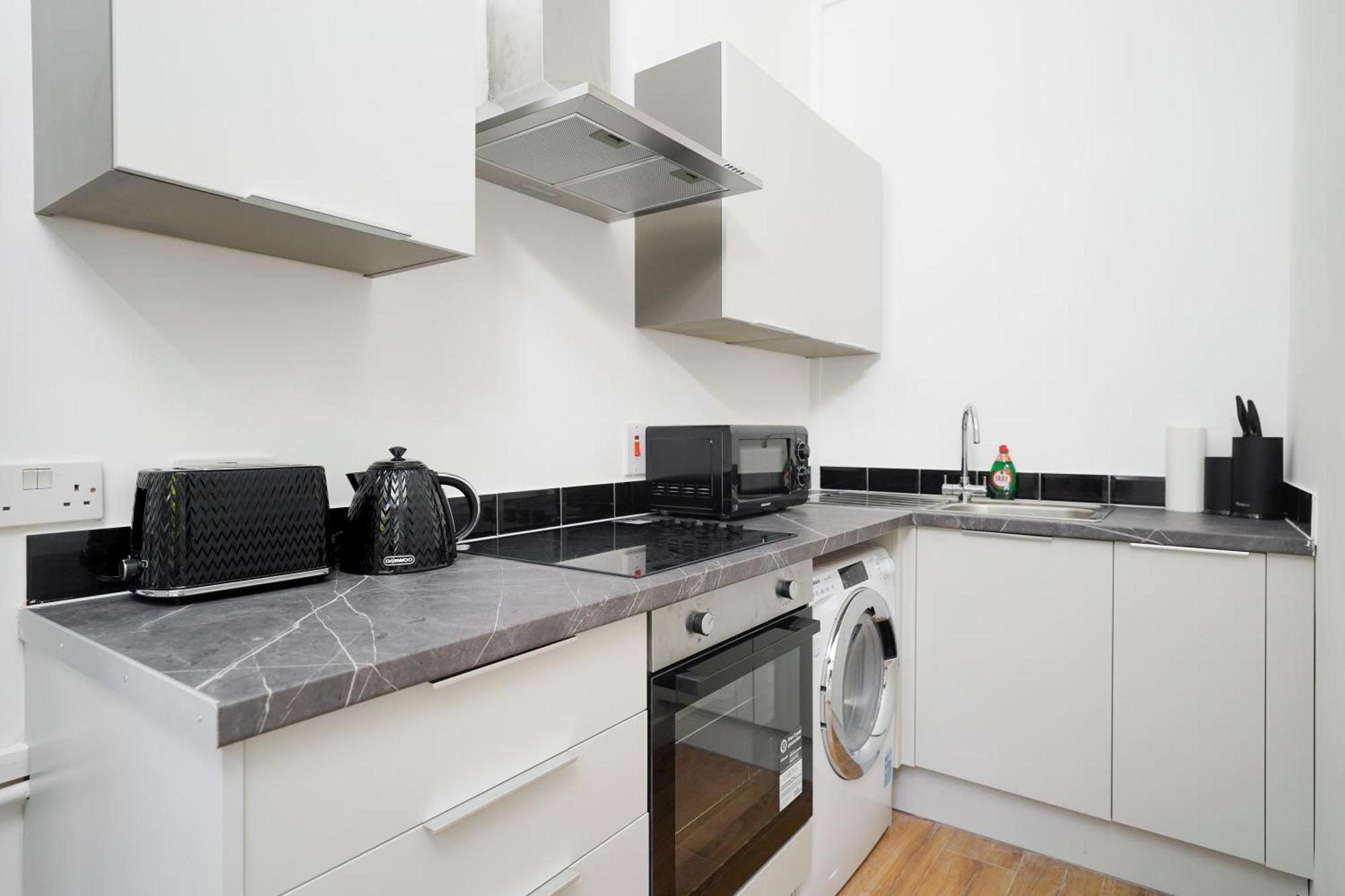 Quaint Flat By Hampstead Heath Apartment