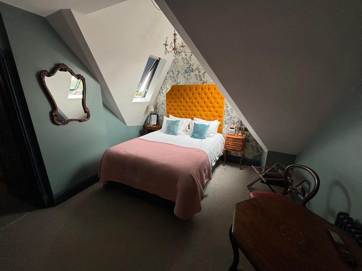 The Red Lion 3* Londen