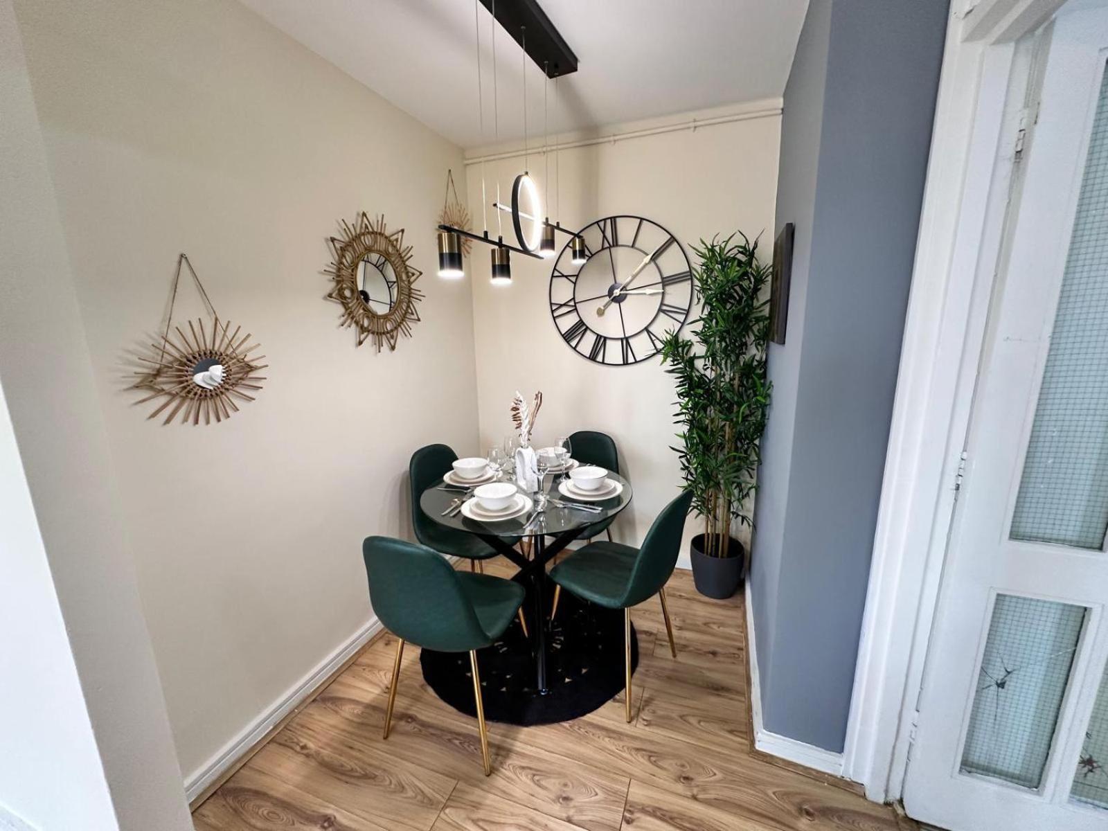 Apartment Kensington Two Bedroom Near Cromwell Hospital London