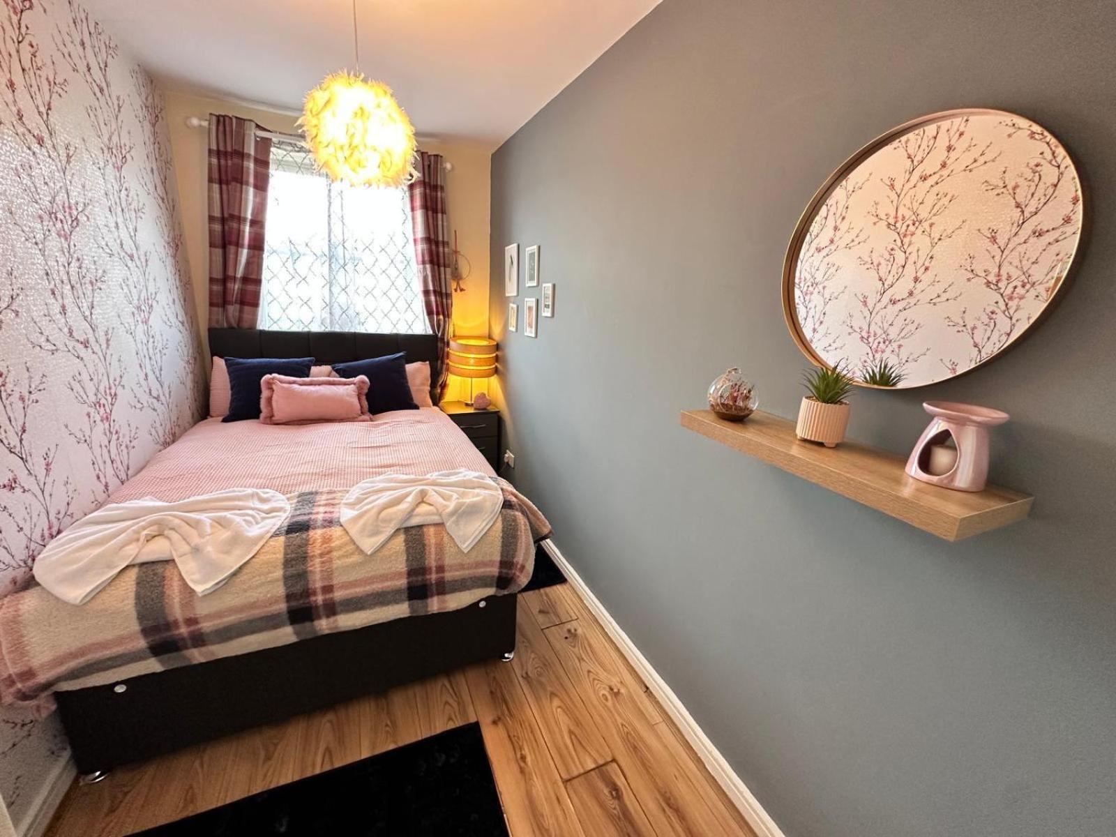 Apartment Kensington Two Bedroom Near Cromwell Hospital London