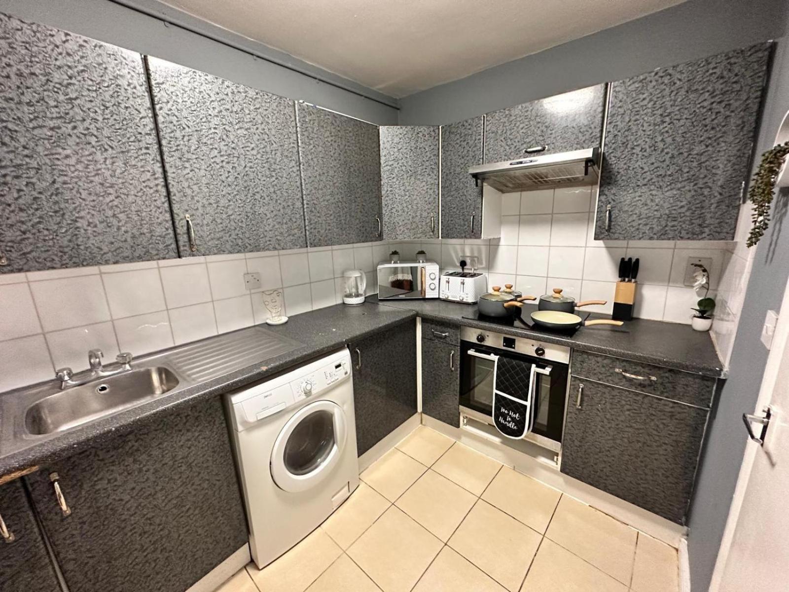 Apartment Kensington Two Bedroom Near Cromwell Hospital