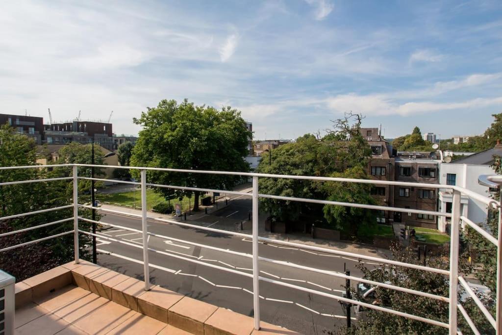 2 Bed Camden Town Sec To Tube Appartement *