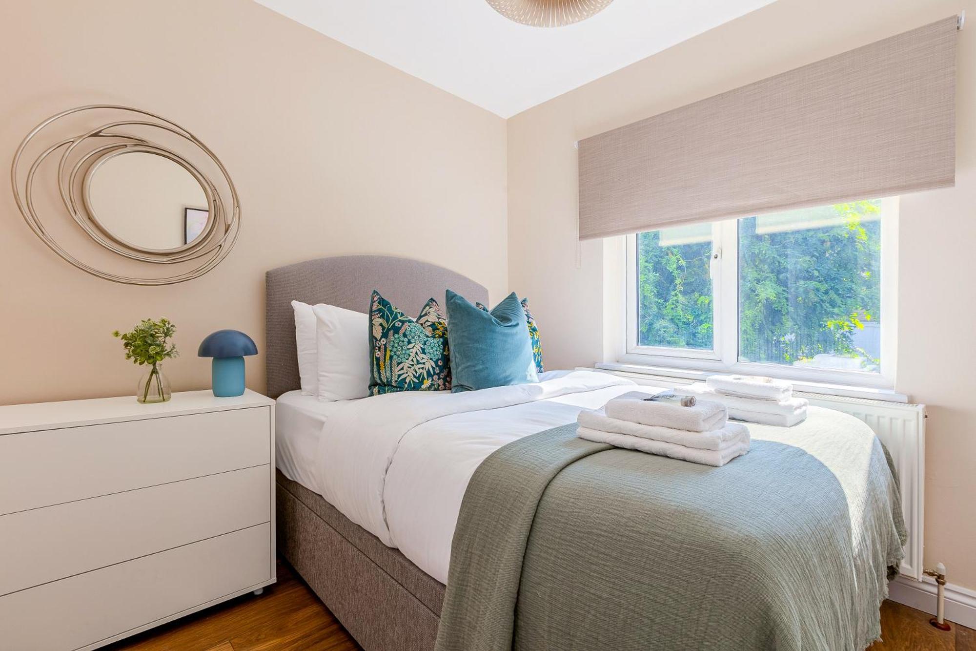 Apartment Stylish 2br Flat With Terrace In North Kensington