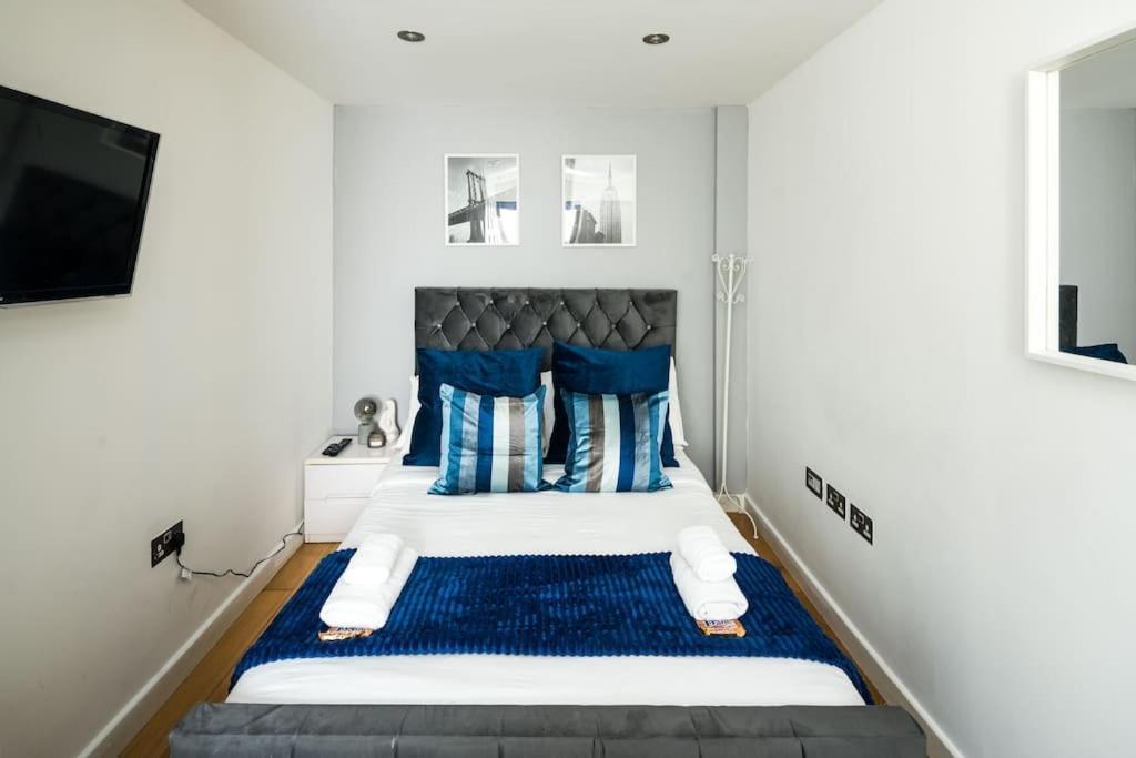 Prime Location Mews! * Londen