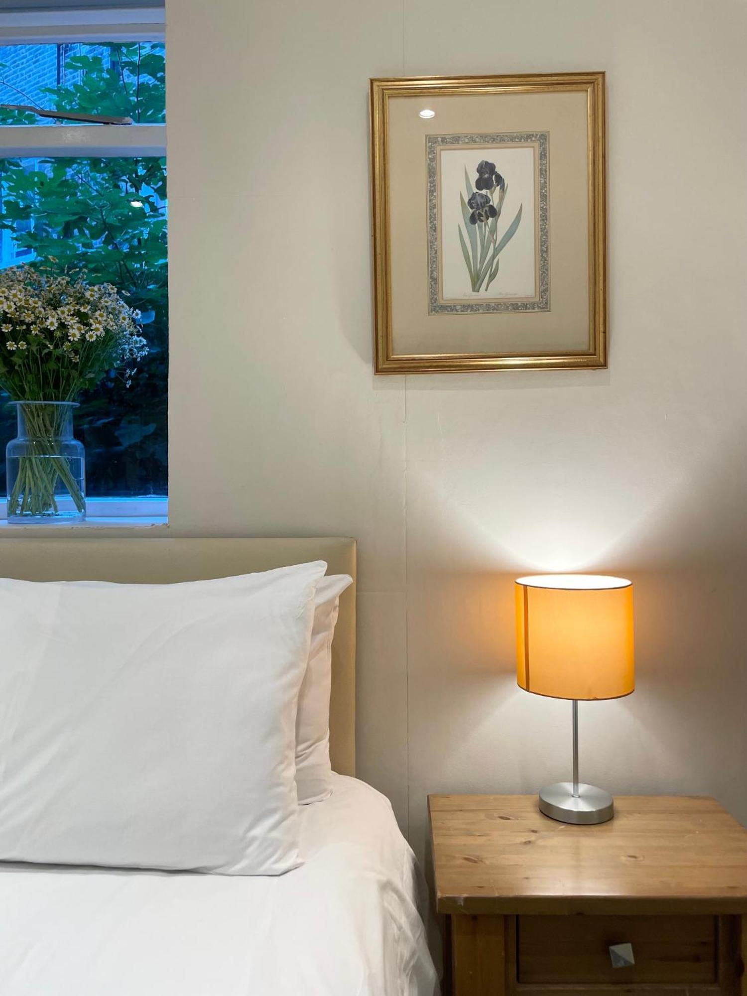 Pimlico Apartment *