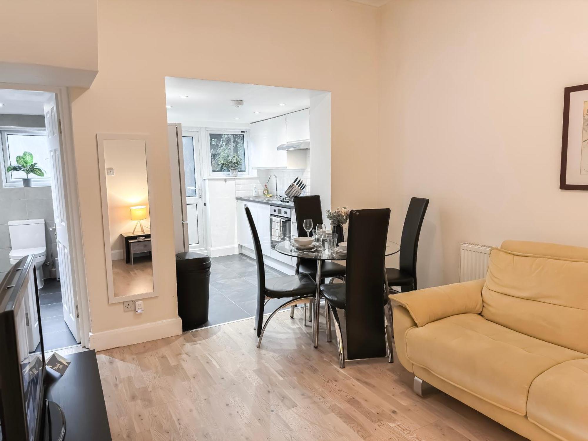 Leilighet 1bedroom Flat With Small Garden In Finsbury Park, Highbury London