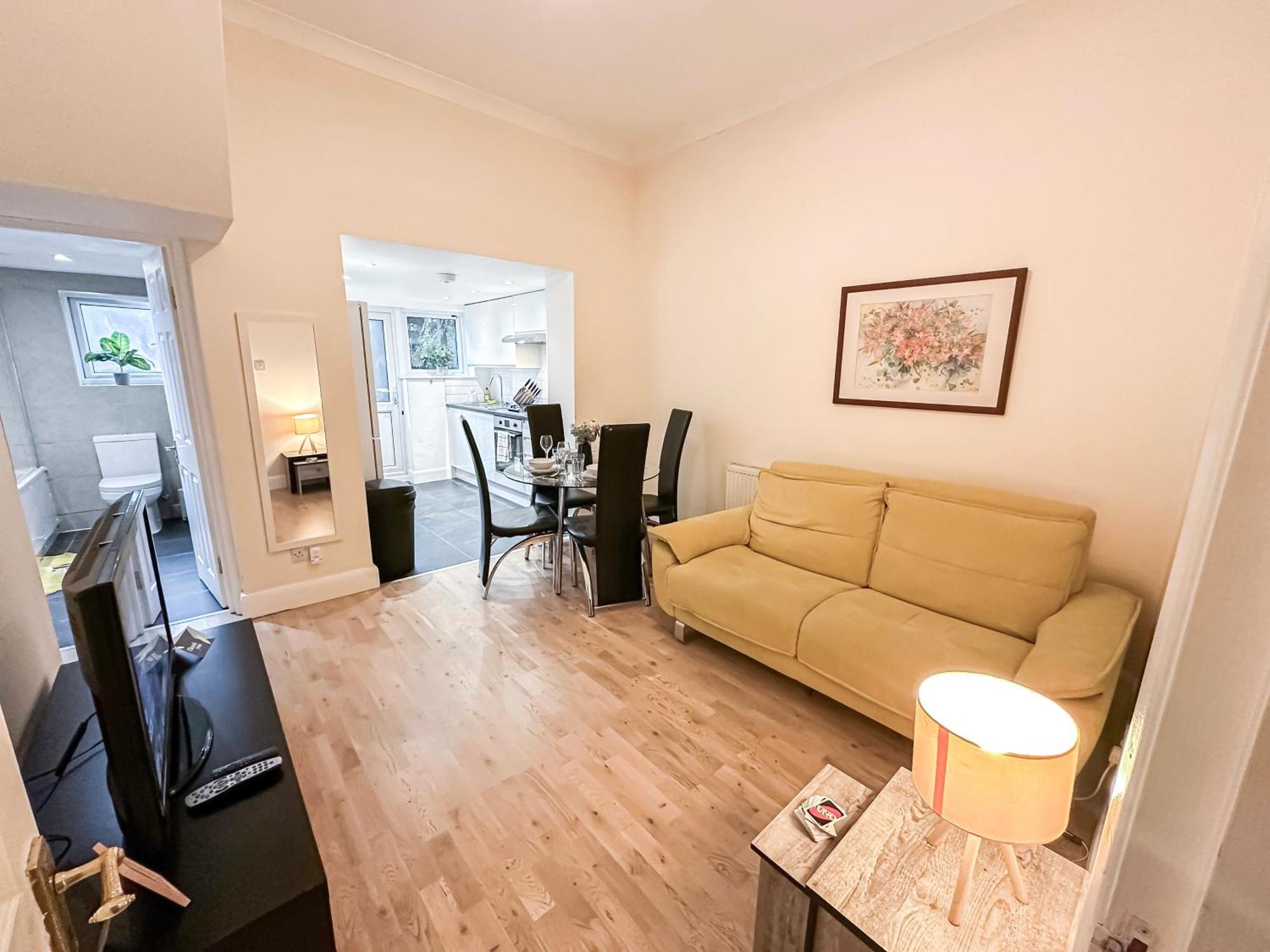1bedroom Flat With Small Garden In Finsbury Park, Highbury Leilighet
