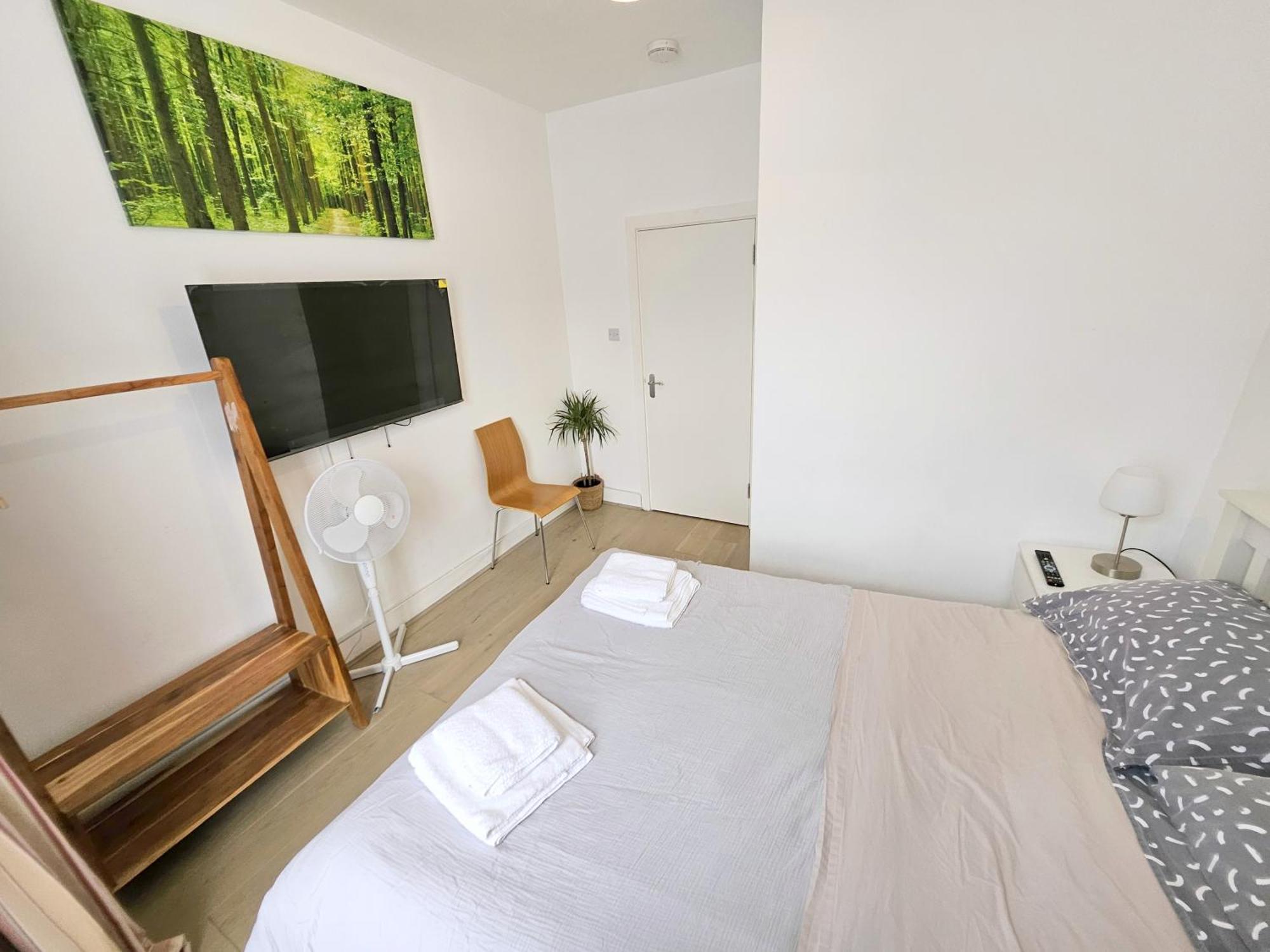 Two Bedroom Flat With Private Patio In Battersea Leilighet