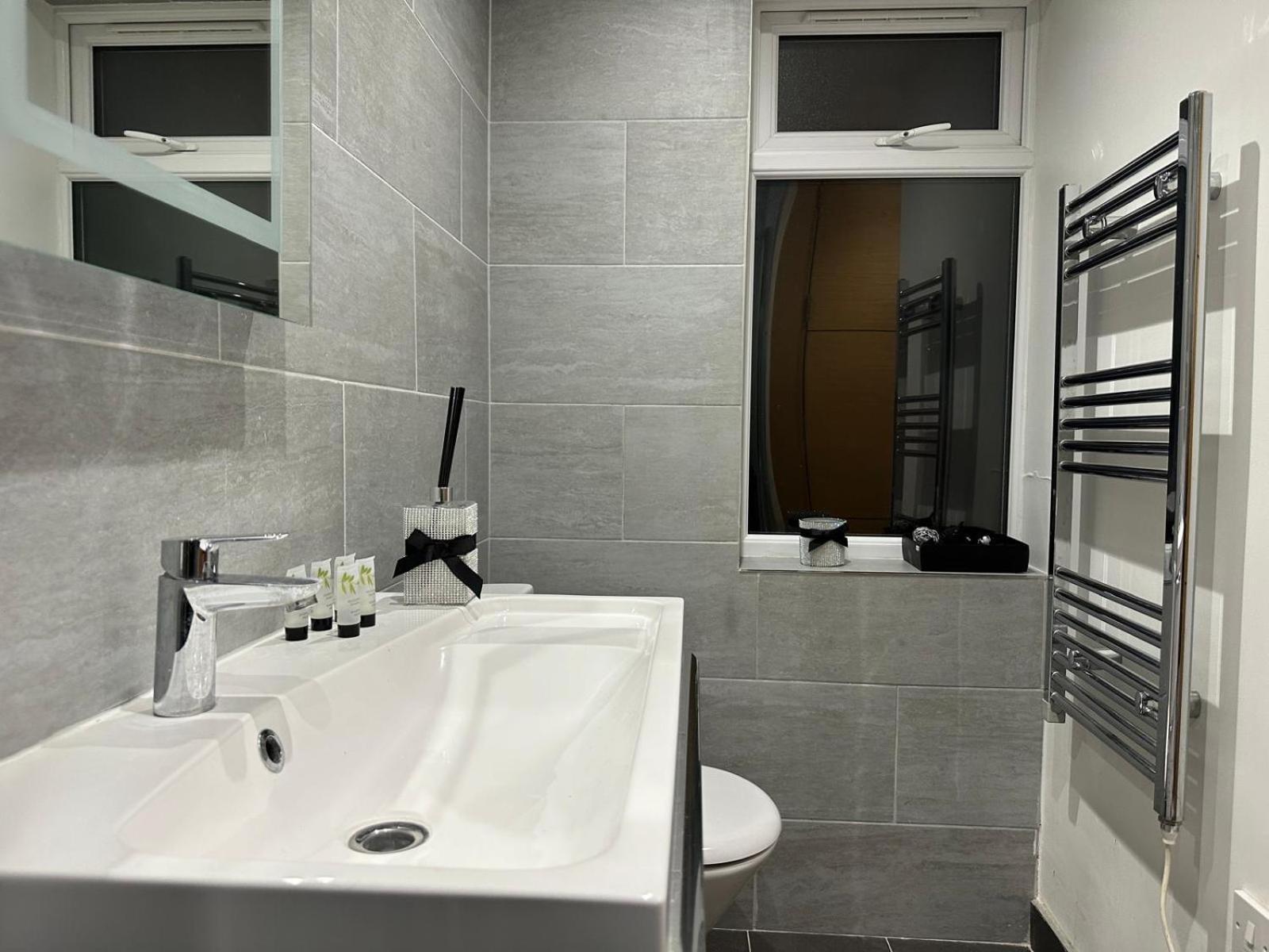 New! Brand New Beautiful Modern Appartement Londen