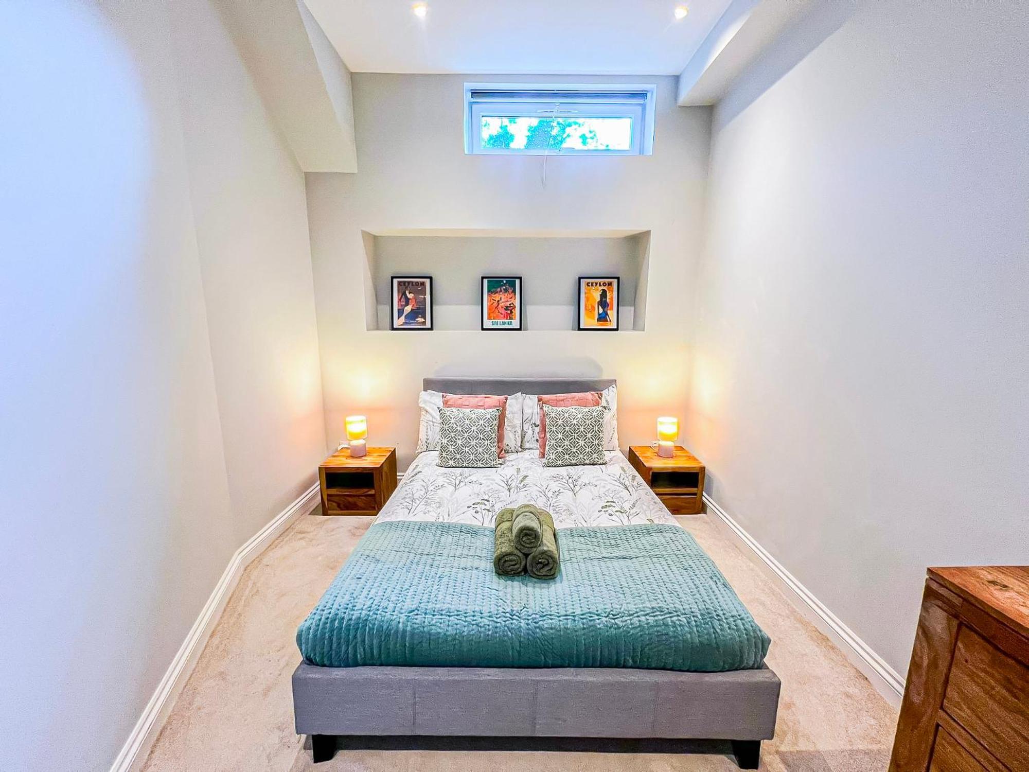 Apartamento Sleek 2 Bedroom Flat With Private Patio & Firepit In Shepherds Bush, Near Hammersmith *
