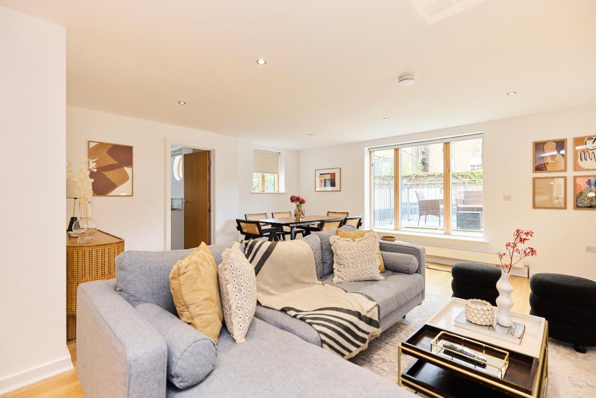 The Gwendolen Place - Contemporary 2bdr Flat With Terrace And Balcony * London