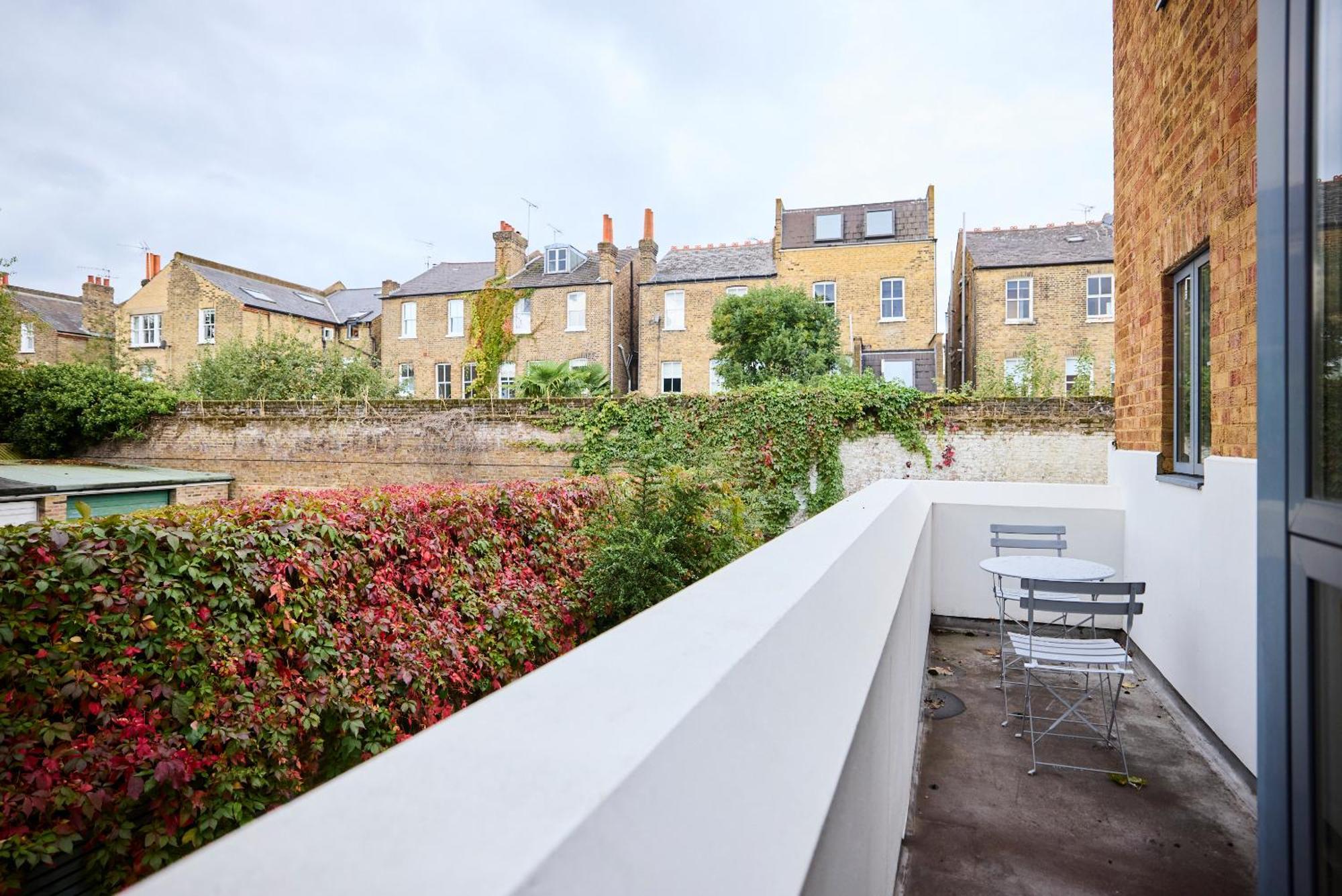 Apartment The Gwendolen Place - Contemporary 2bdr Flat With Terrace And Balcony London