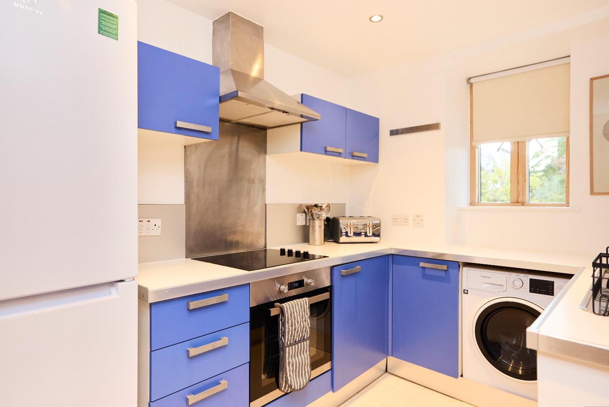 The Gwendolen Place - Contemporary 2bdr Flat With Terrace And Balcony London