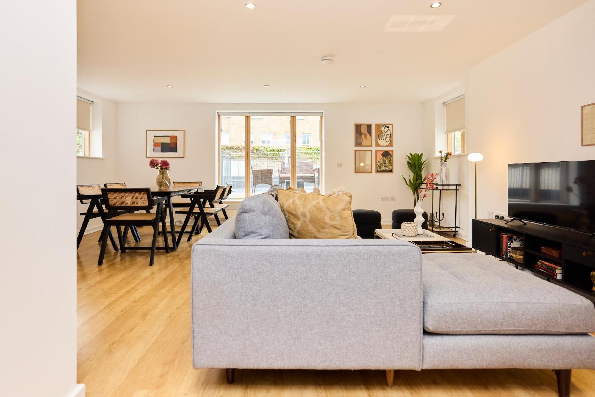 Apartment The Gwendolen Place - Contemporary 2bdr Flat With Terrace And Balcony *