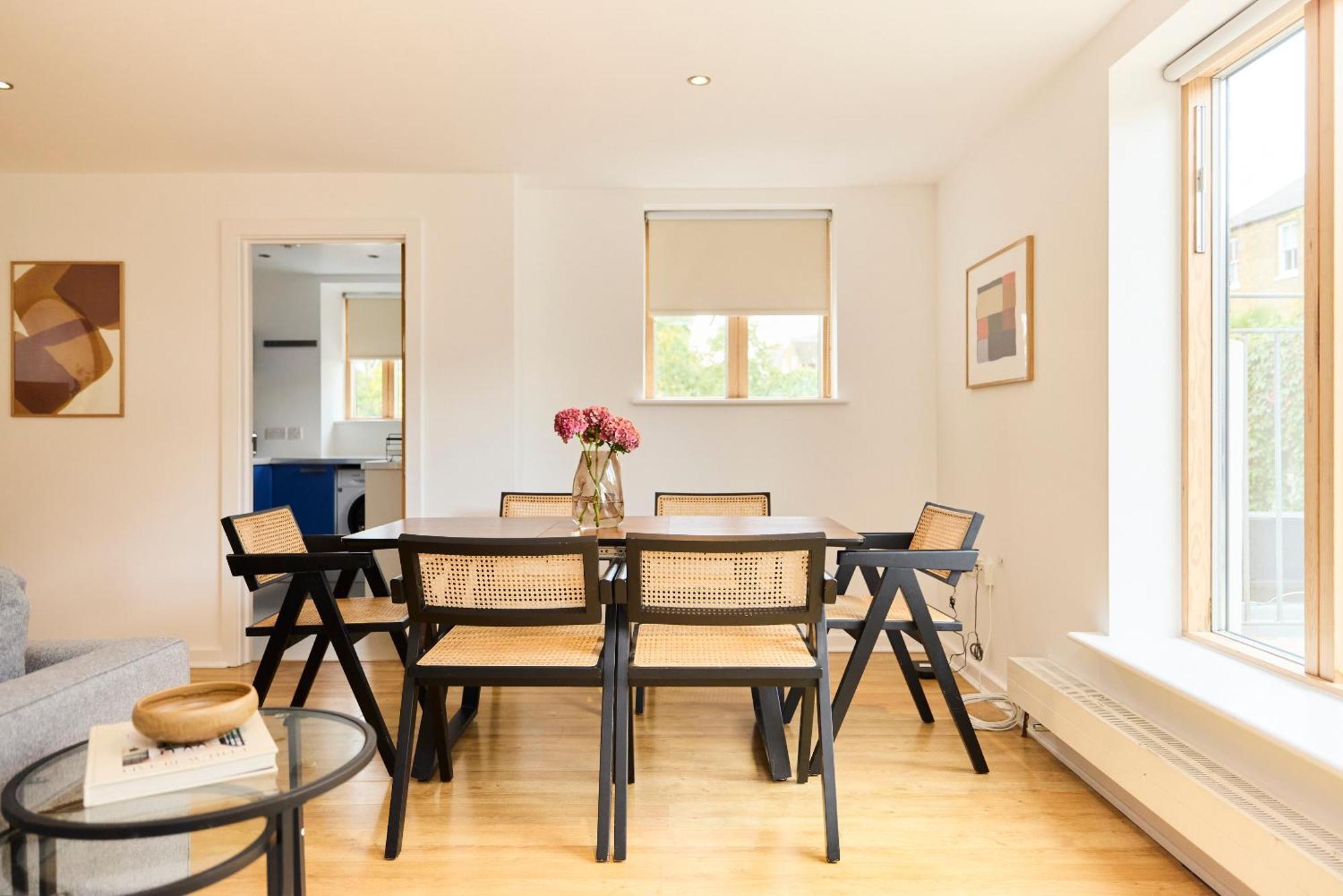 Apartment The Gwendolen Place - Contemporary 2bdr Flat With Terrace And Balcony *