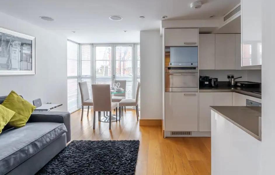 Modern 2br And Elevator C-london * Londres