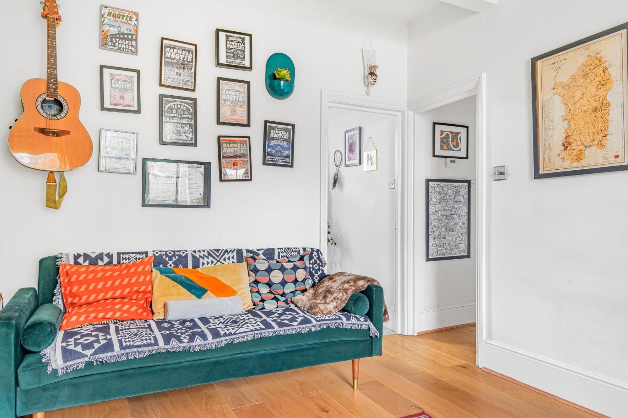 Pass The Keys Victorian By Oval Apartment London