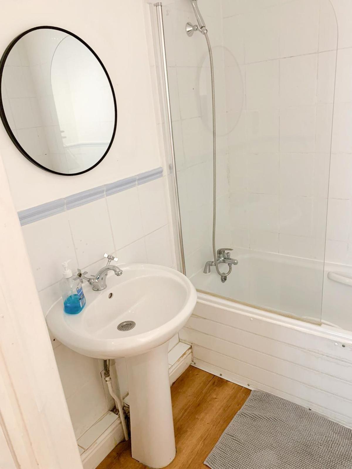 Leilighet Lovely 1 Bedroom Flat In West Kensington London, Shepherd's Bush