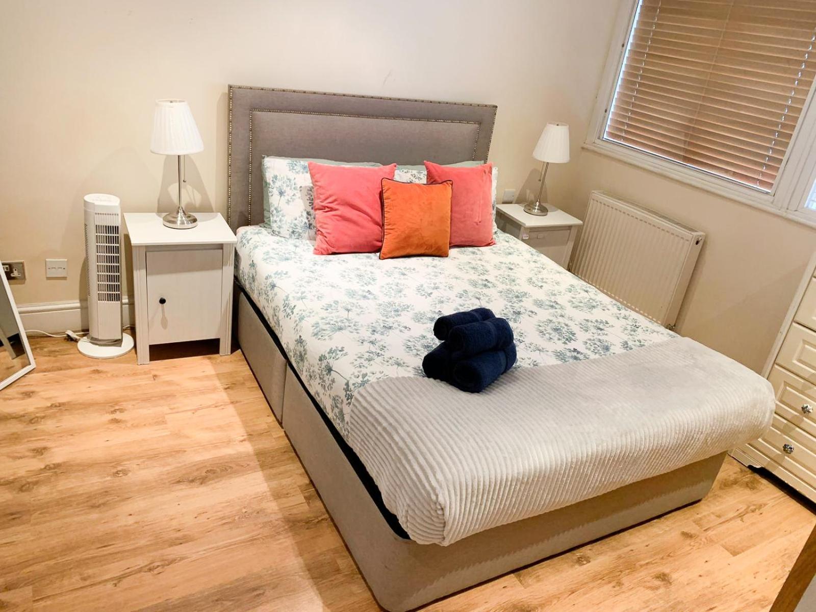 Leilighet Lovely 1 Bedroom Flat In West Kensington London, Shepherd's Bush