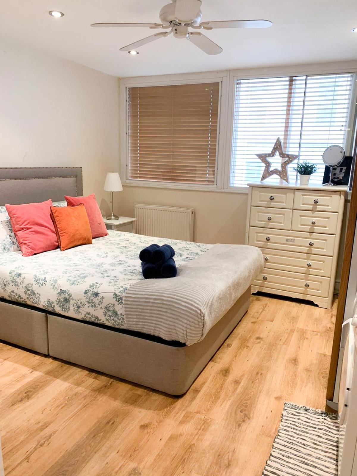 Leilighet Lovely 1 Bedroom Flat In West Kensington London, Shepherd's Bush