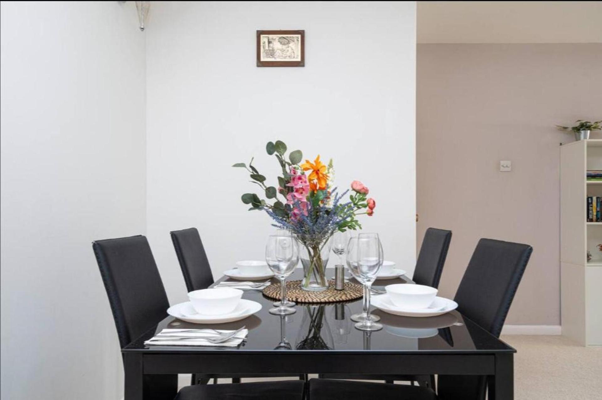 Apartamento Cosy With Parking