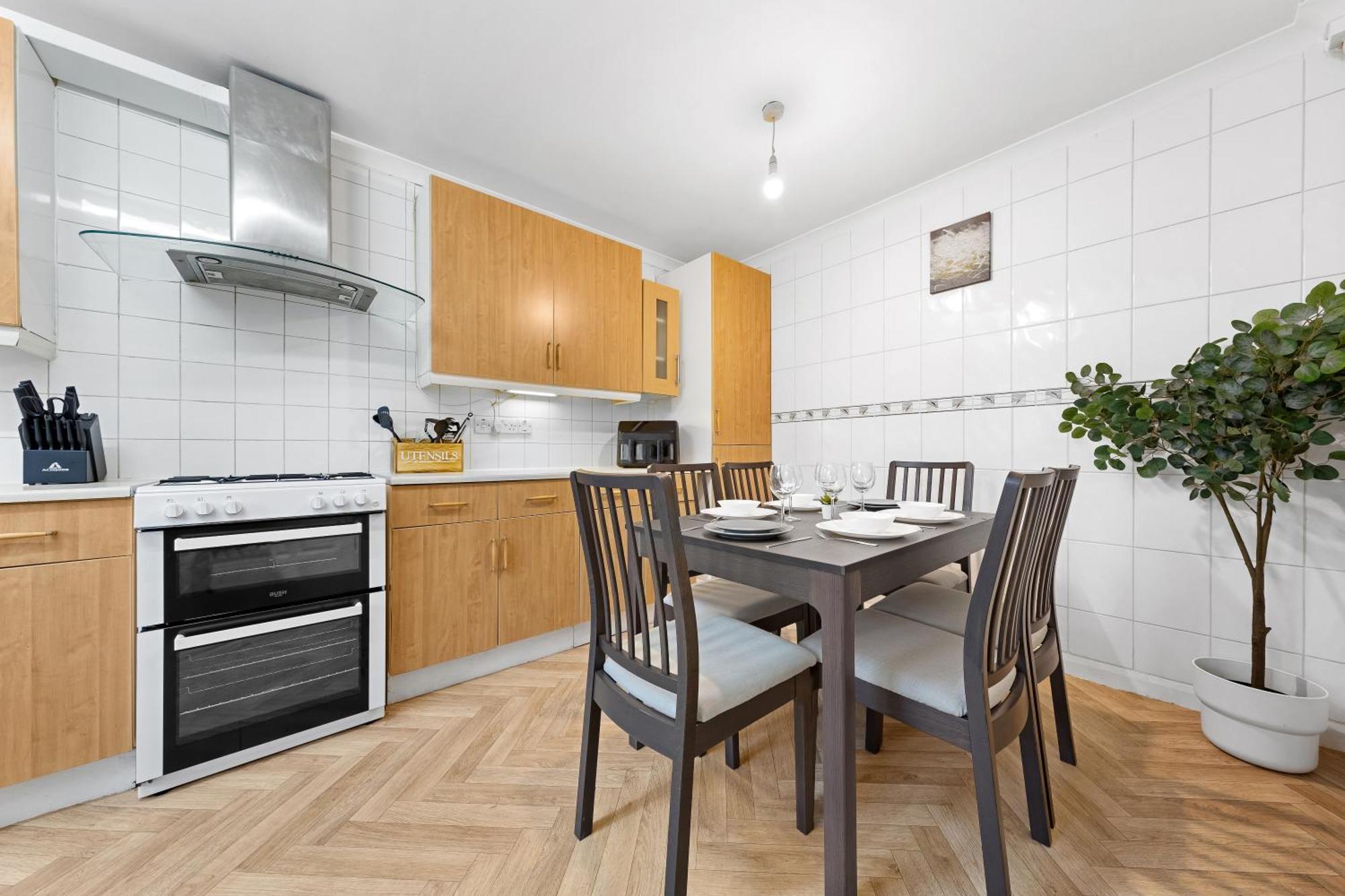 Cozylease 3br In Canary Wharf,garden,gym,workspace London