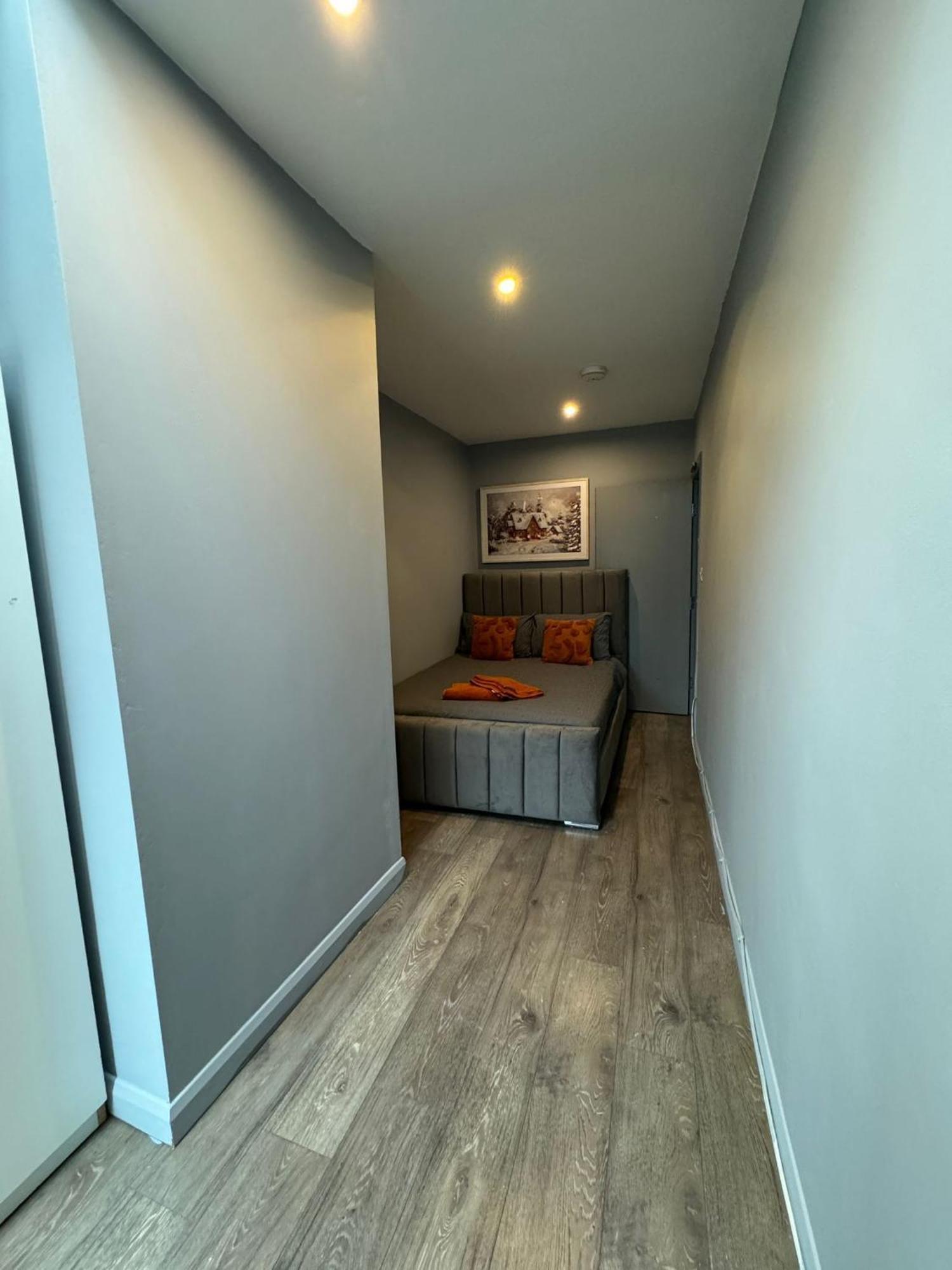 Leilighet 2 Bedroom Flat In Euston 2 Mins Away From Station, No Lift *