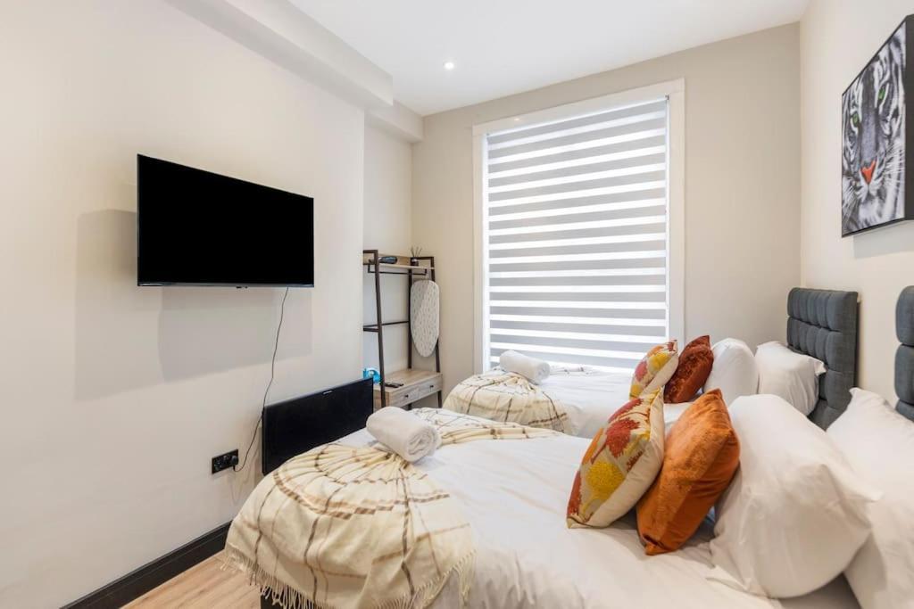 Ground Floor Finsbury A2 Next Arsnl Leilighet *