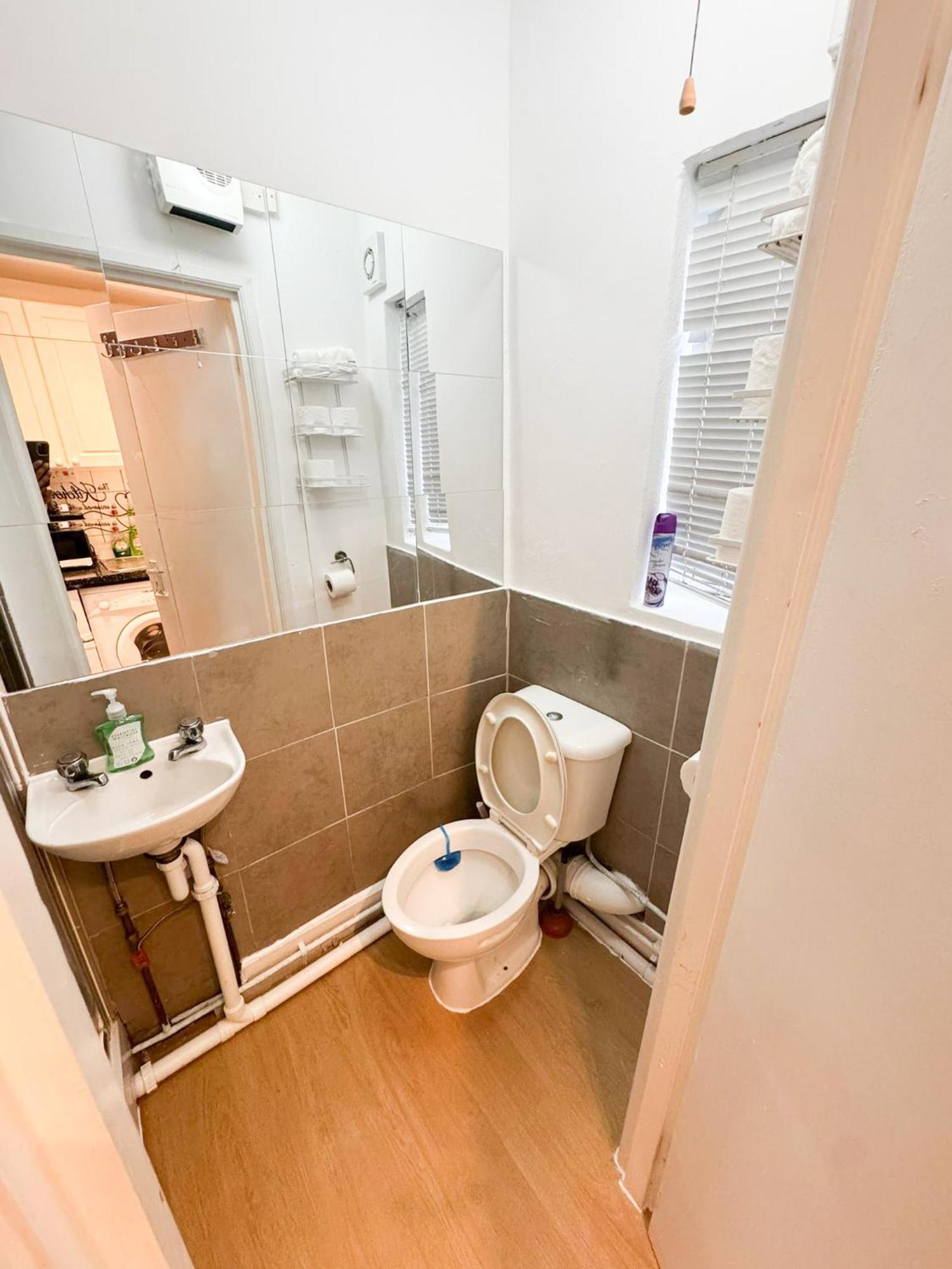 Clapham Apartment