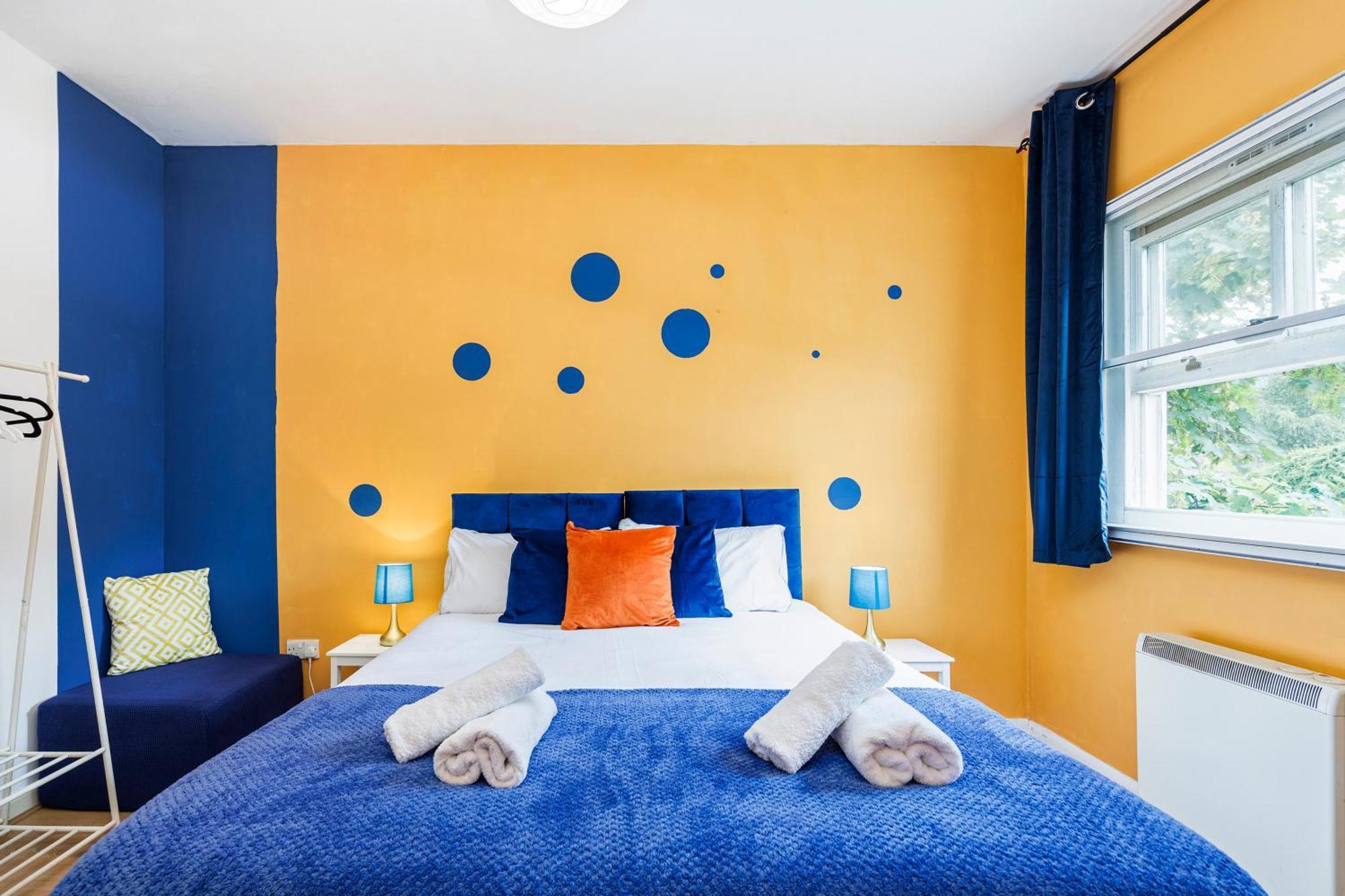 Vibrant Fresh Flat Near The Station - New Cross - Goldsmiths Appartement Londen