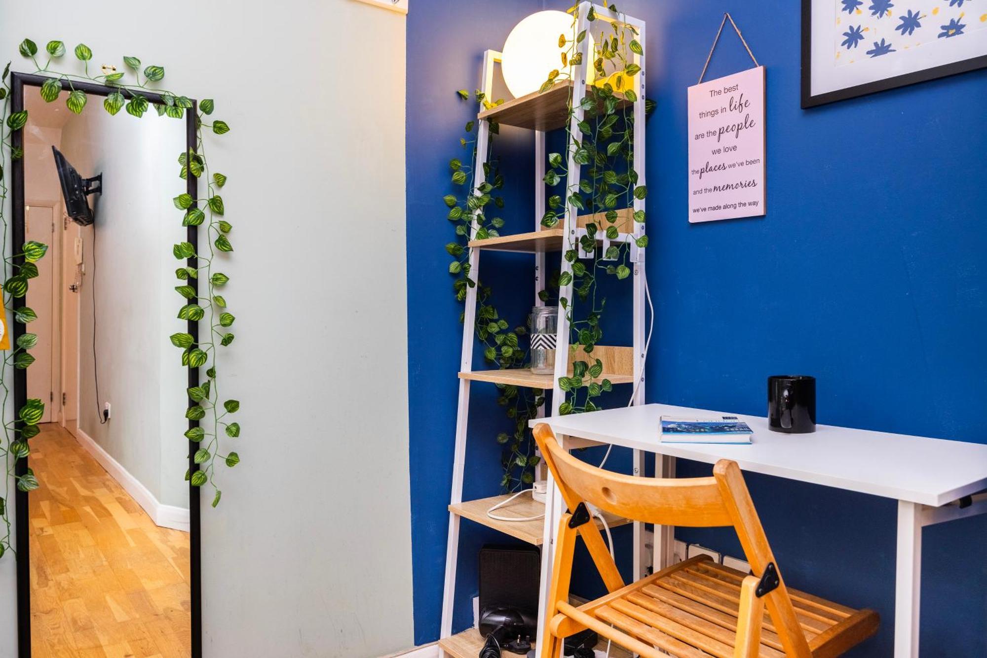 Vibrant Fresh Flat Near The Station - New Cross - Goldsmiths Londen