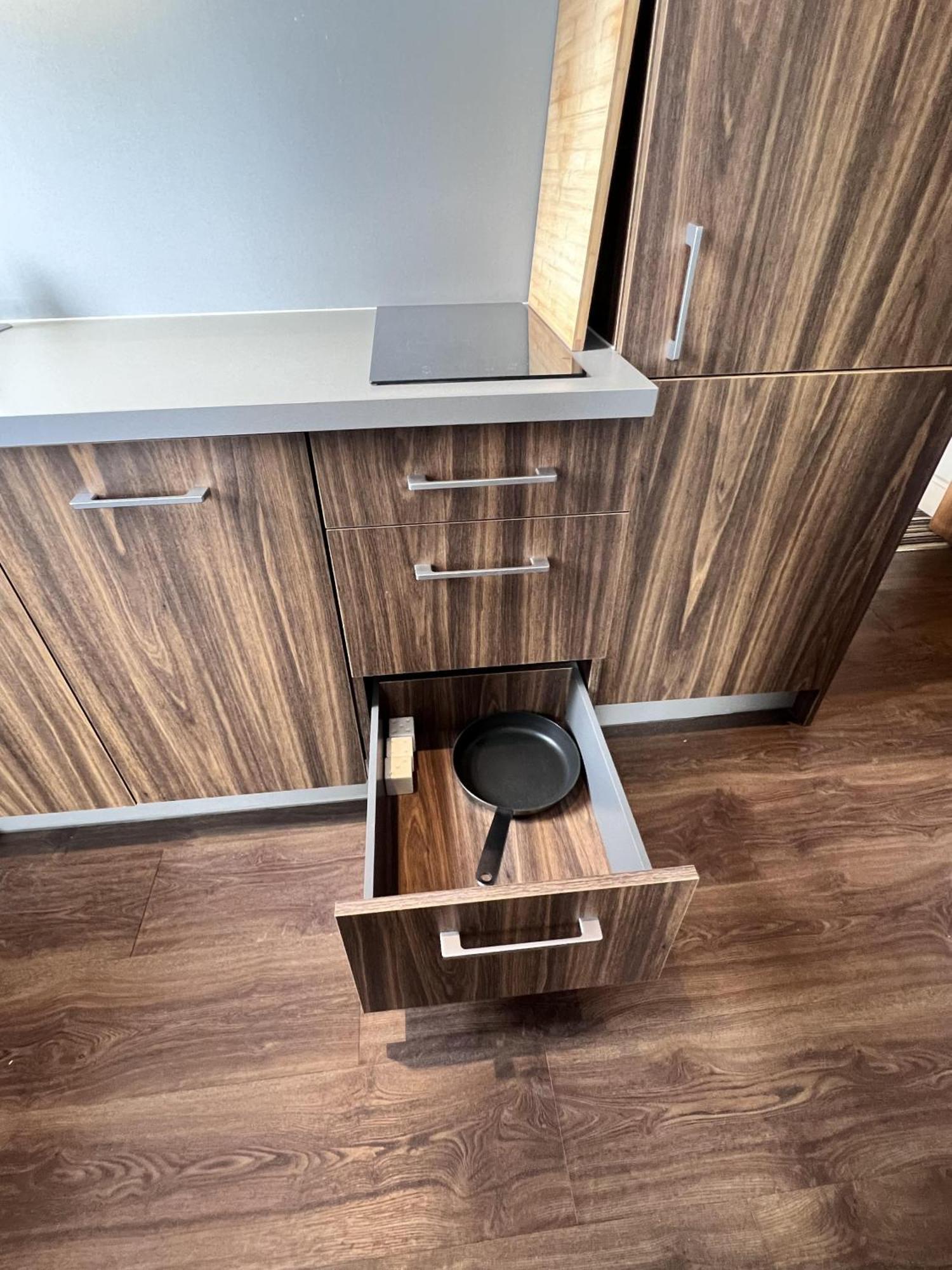 Retreat - Colney Hatch Lane Apartment