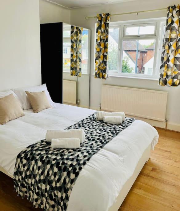 Apartment 3 Bedroom London