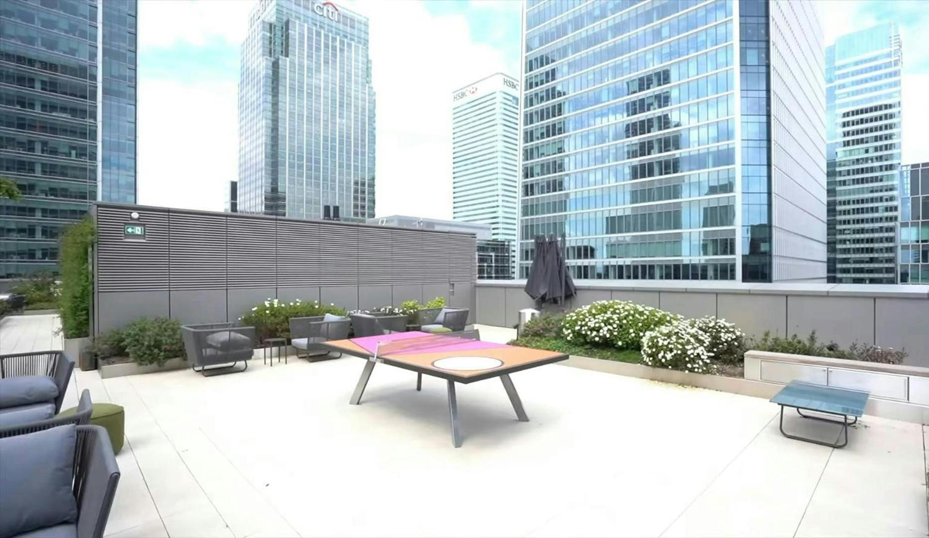 Canary Wharf Luxury Right Next To Thames Apartment