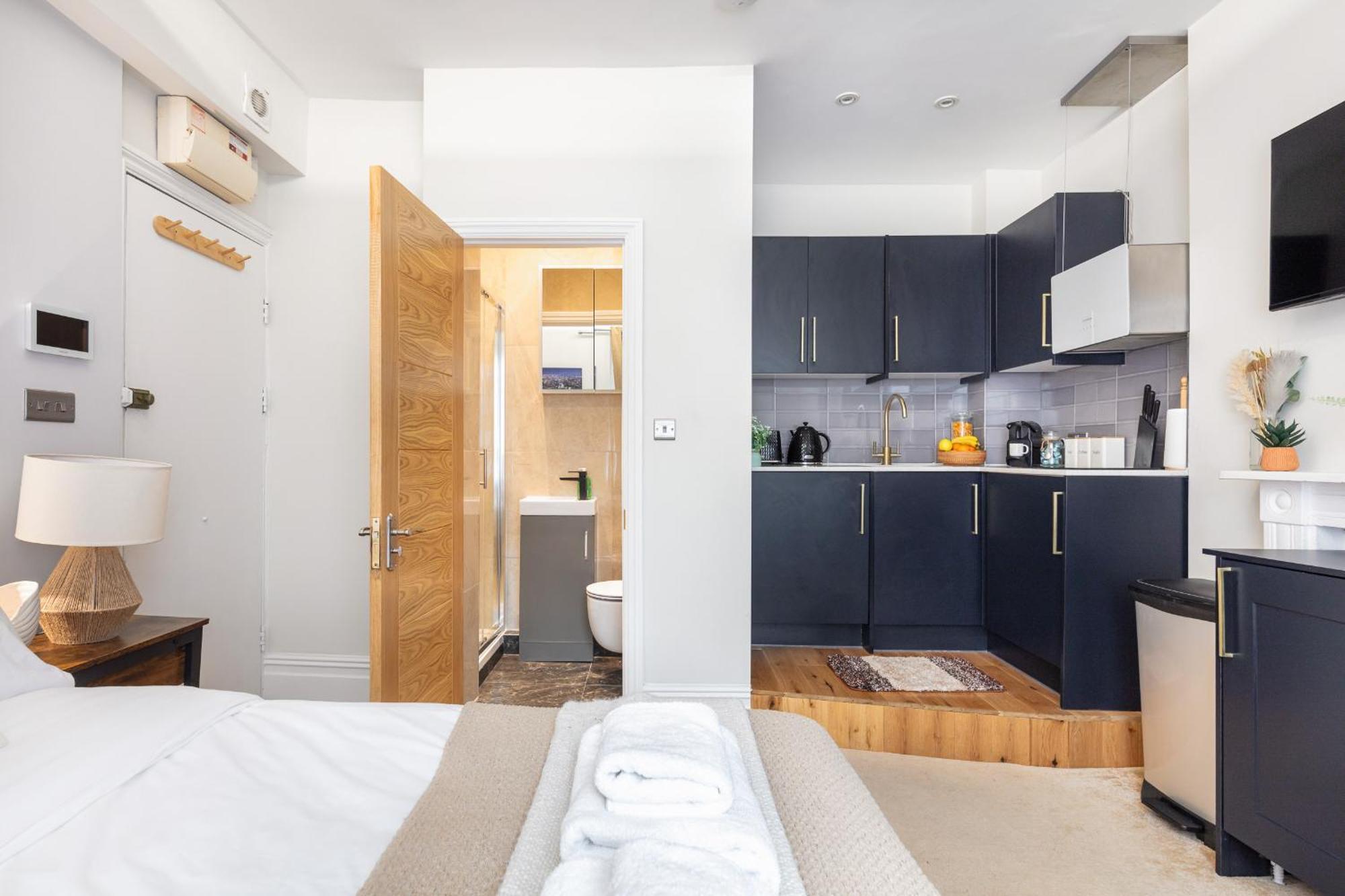 Cosy Close To King Cross Apartment *