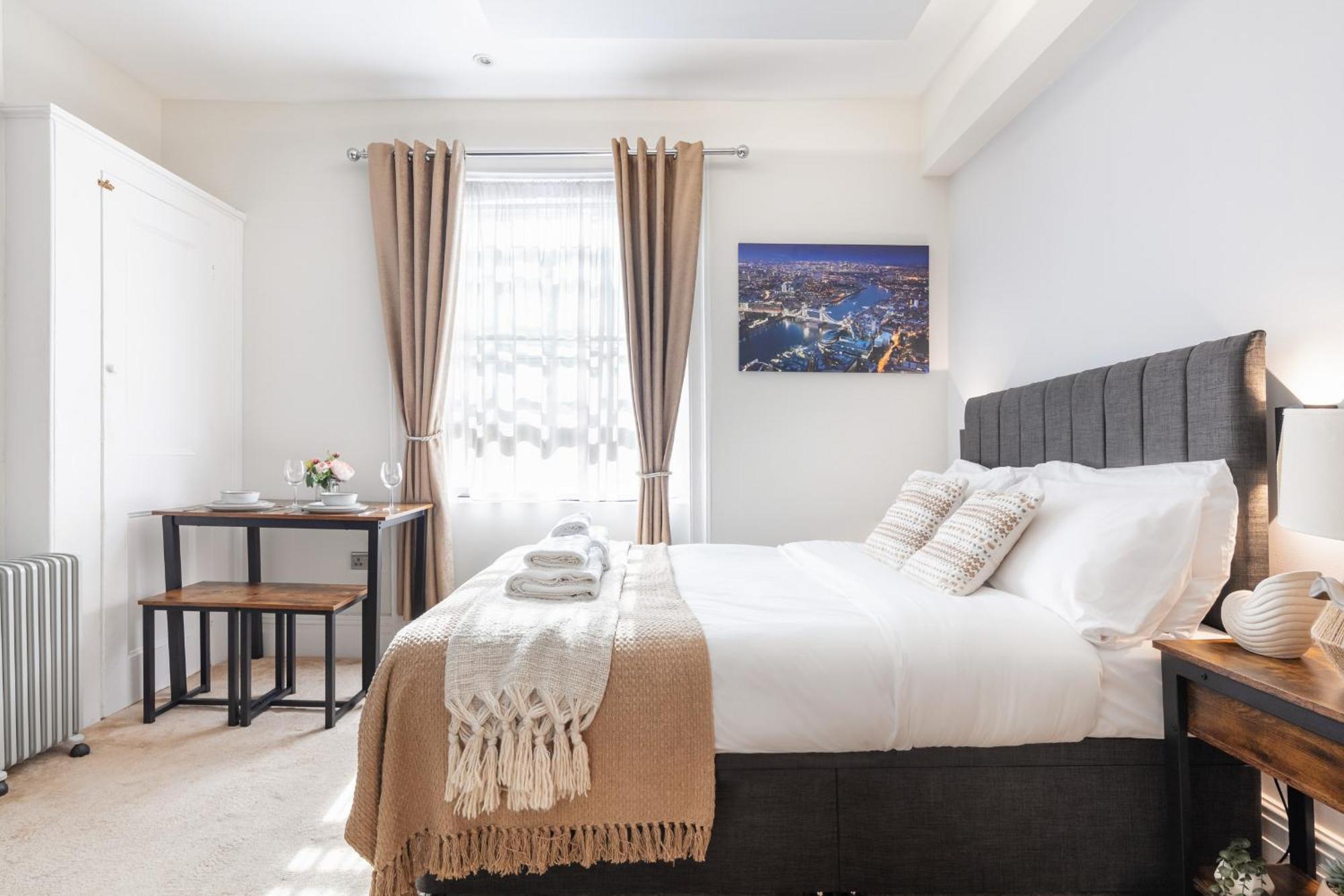 Cosy Close To King Cross Apartment