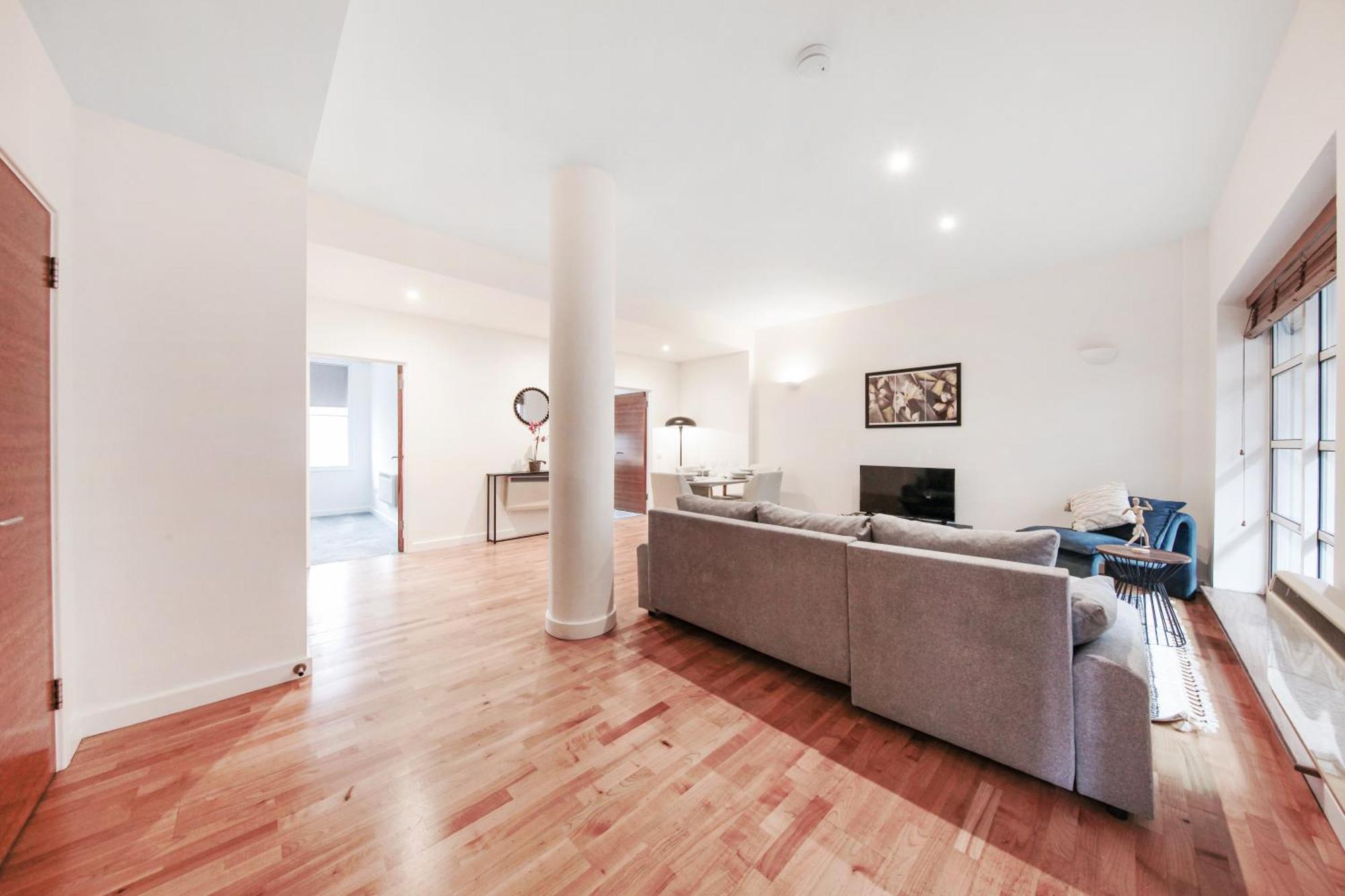 Chic 2 Bed Near Camden Market Free Wifi By Aparts Leilighet London