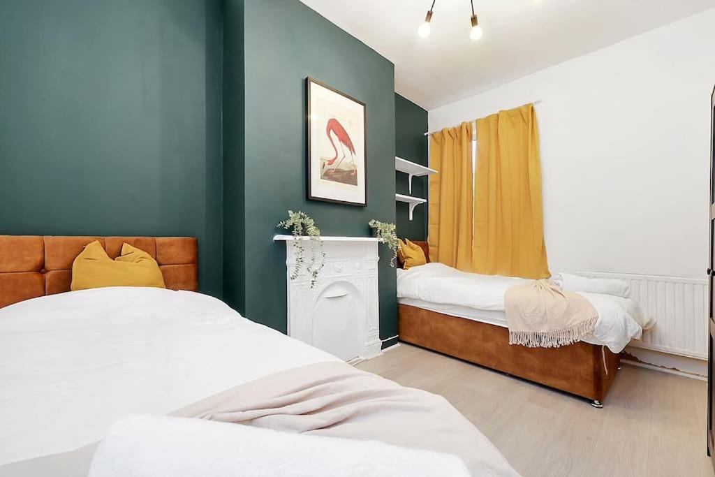 Enquires At The Panel By Harlington 8 Bed Apartamento Londres