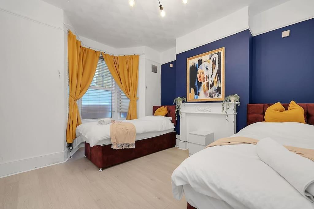 Enquires At The Panel By Harlington 8 Bed Apartamento Londres